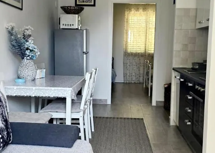 Diana アパート *