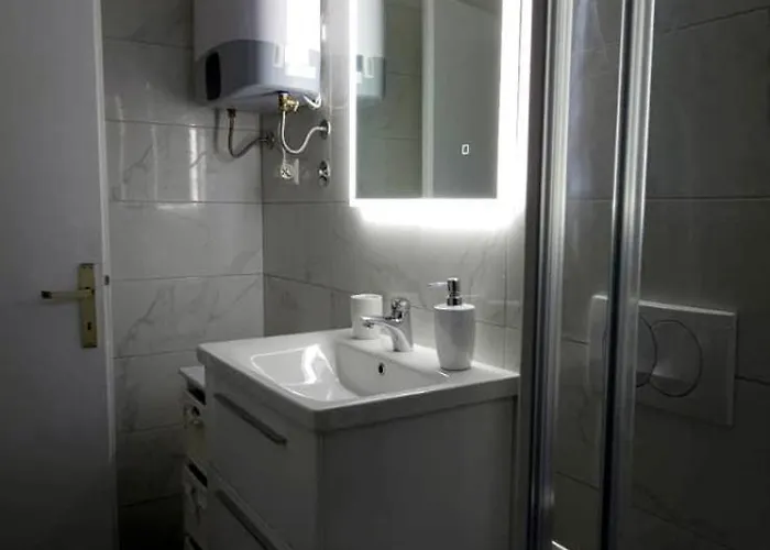 アパート Diana *